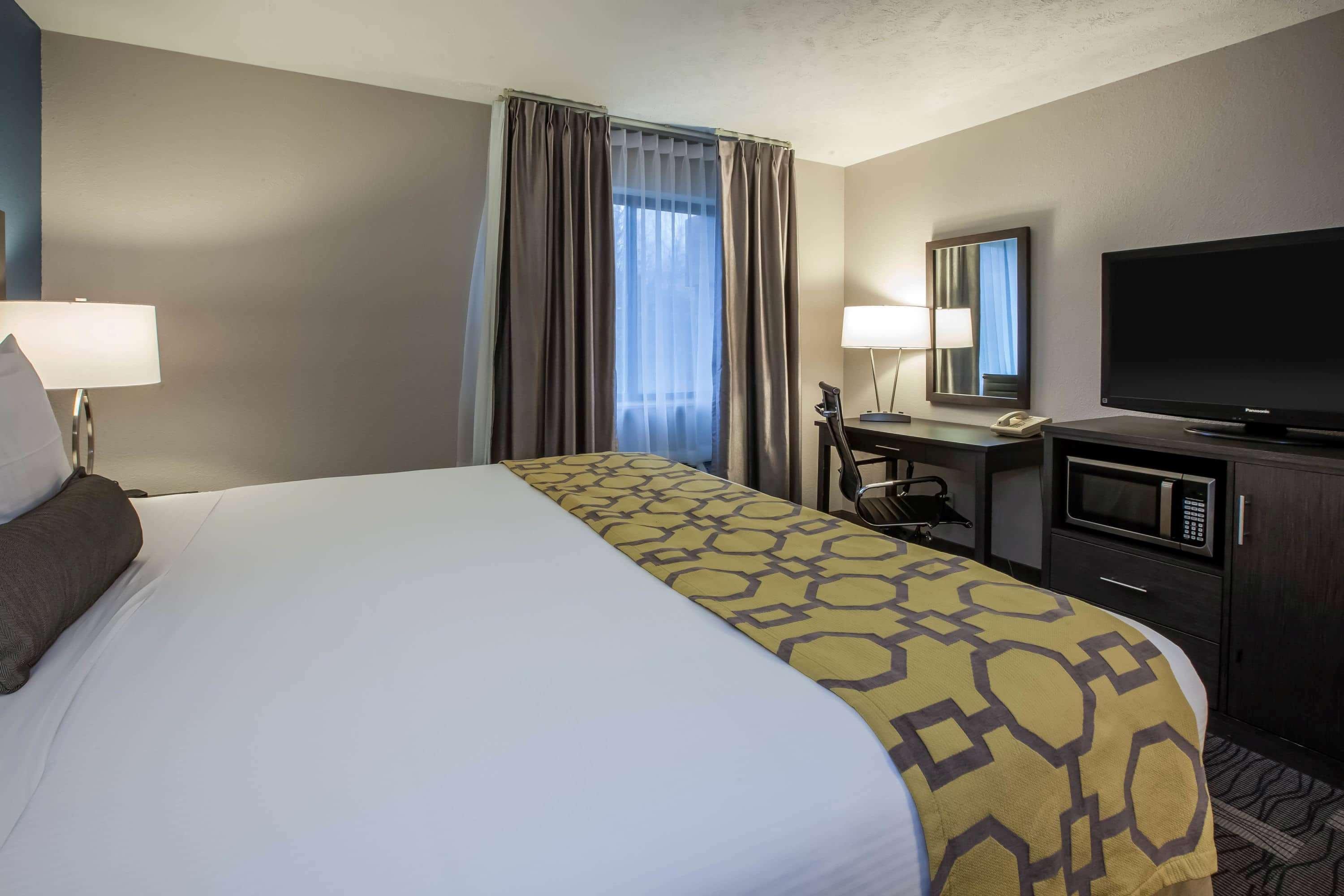 Baymont By Wyndham Traverse City Exterior foto