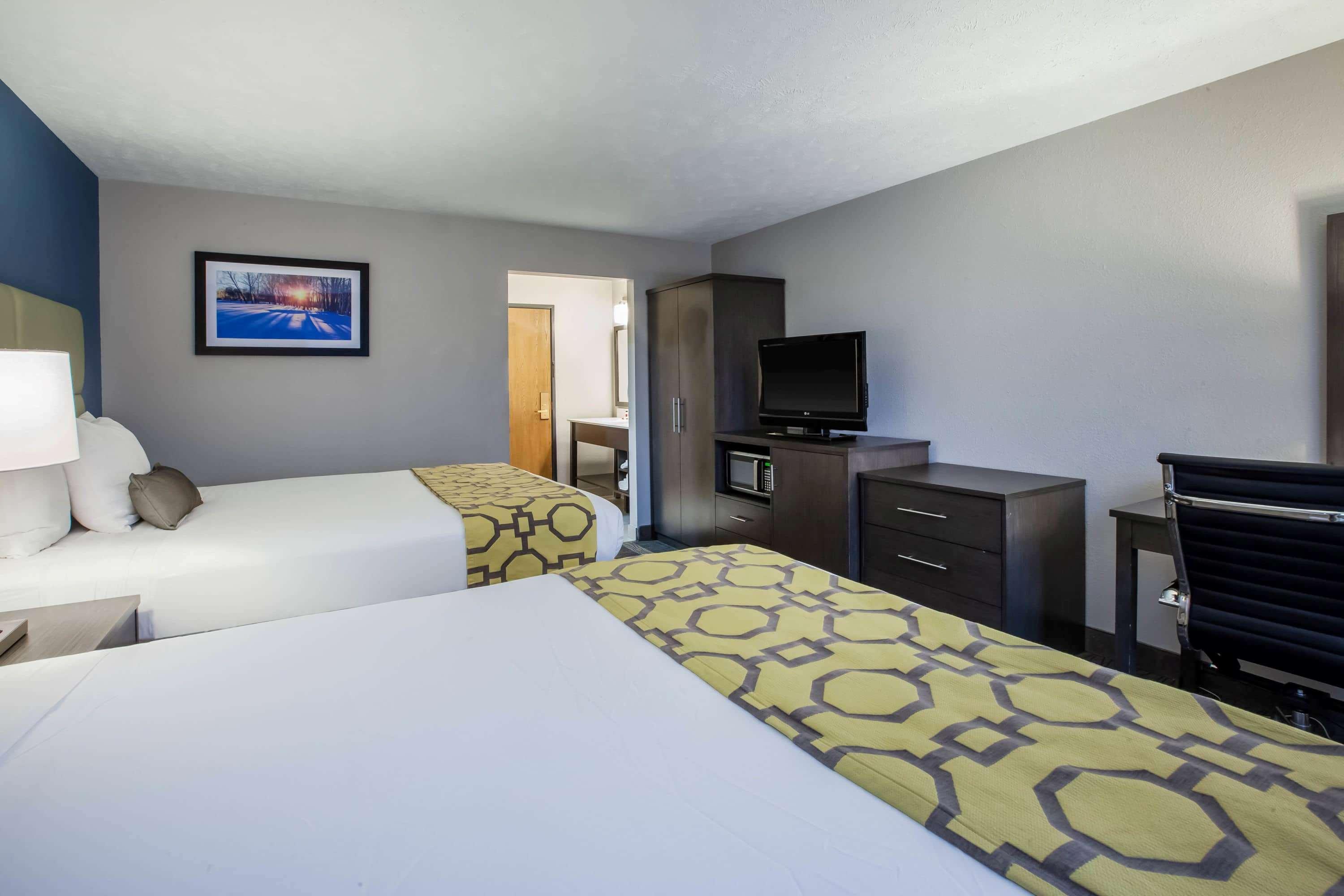 Baymont By Wyndham Traverse City Exterior foto