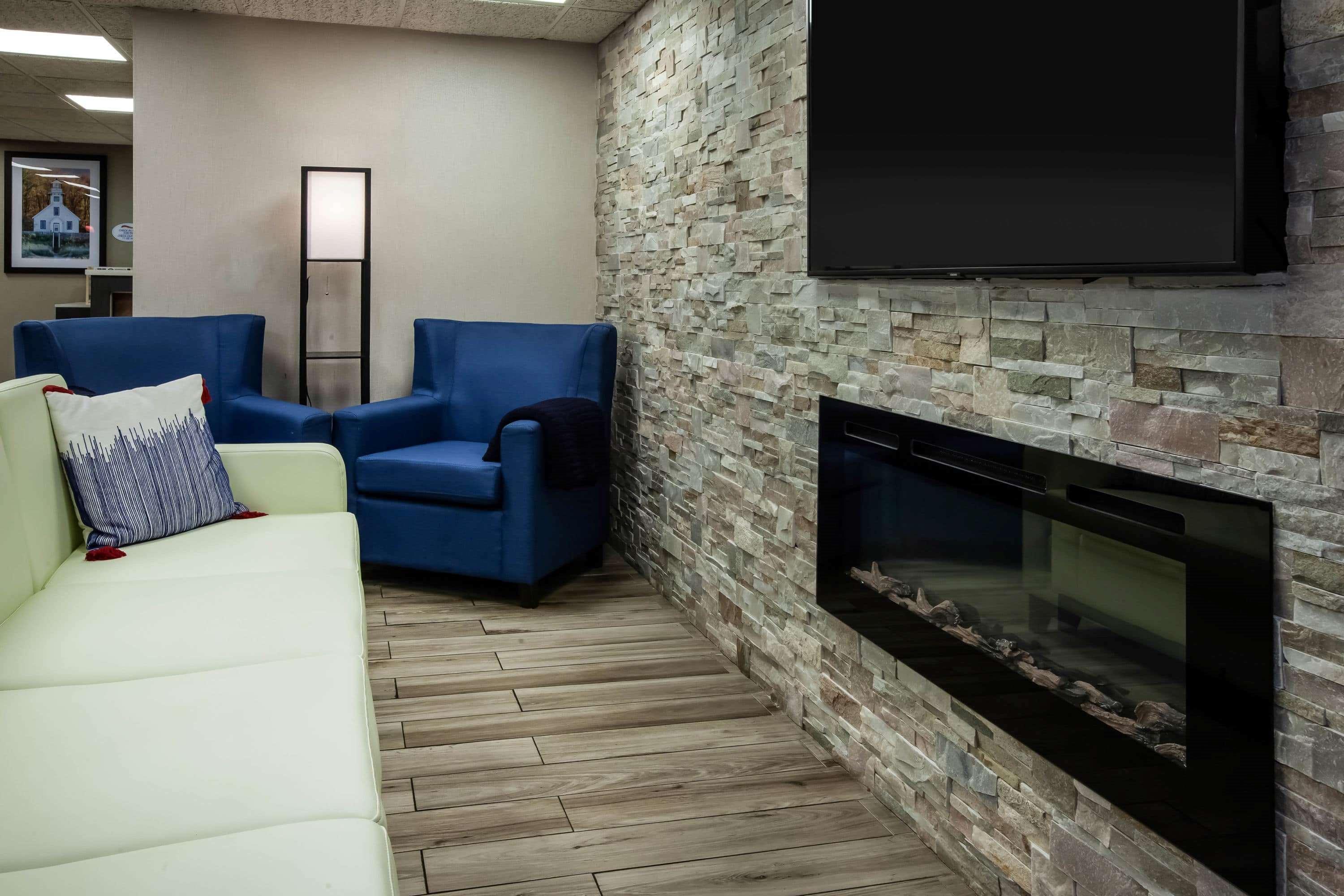 Baymont By Wyndham Traverse City Exterior foto